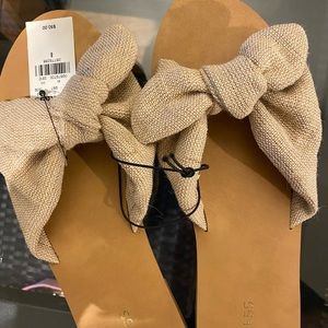 Size 8 sandals from express with tags on
